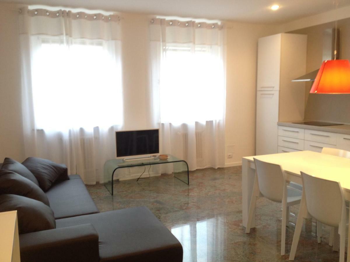 Un Nido Nel Centro Storico Con Garage Apartment Аоста Екстериор снимка